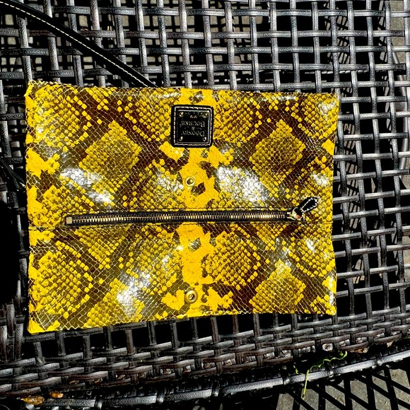 Dooney & Bourke Faux Snakeskin Clutch/Handbag - Picture 3 of 7